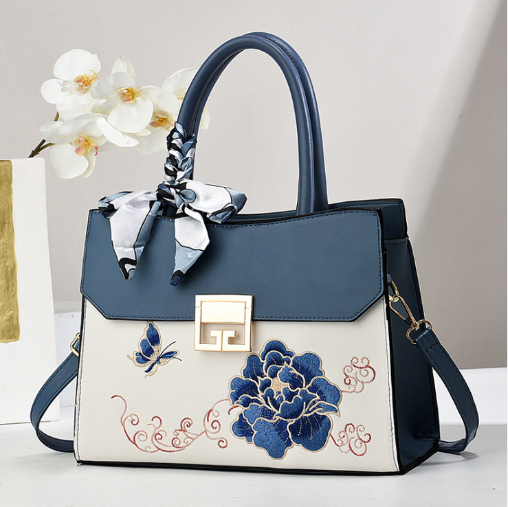 Womens Large Capacity New Embroidered Handbag With Floral Design